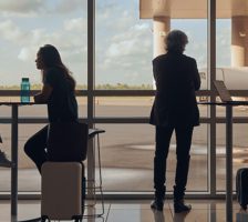 Hoe houd je je apparaten en gegevens veilig op vakantie?