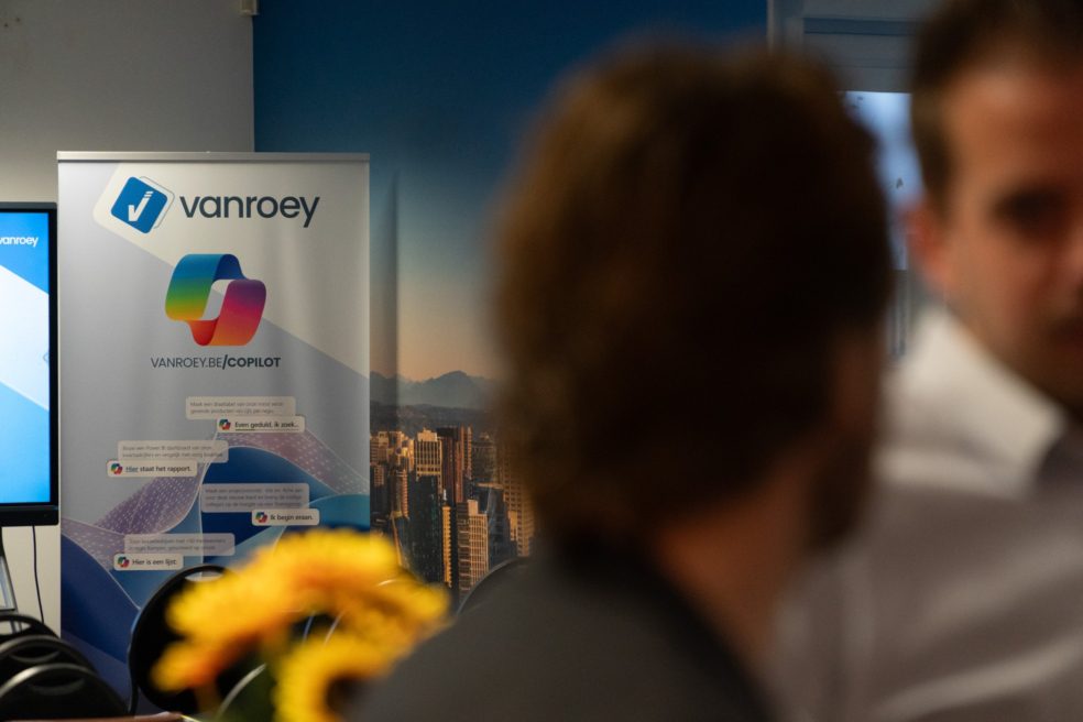 AI schuift door naar de kern van de werkplek: inzichten uit de VanRoey AI Inspiration Day