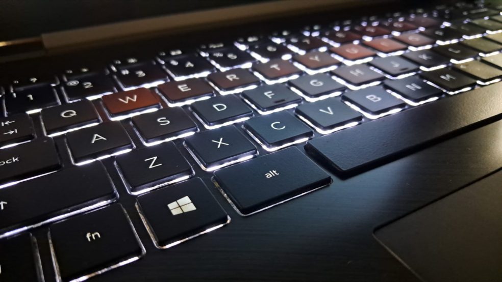 Consumentenlaptop voor de zaak: ja of nee?