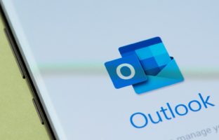 Hoe kan je de klassieke Outlook blijven gebruiken op Windows 11? 