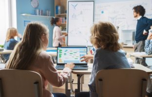 digital schools awards hp